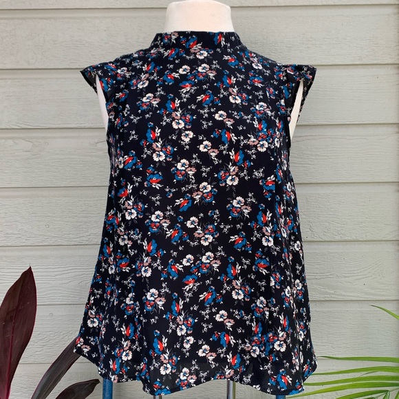 Floral Top - Picture 1 of 12